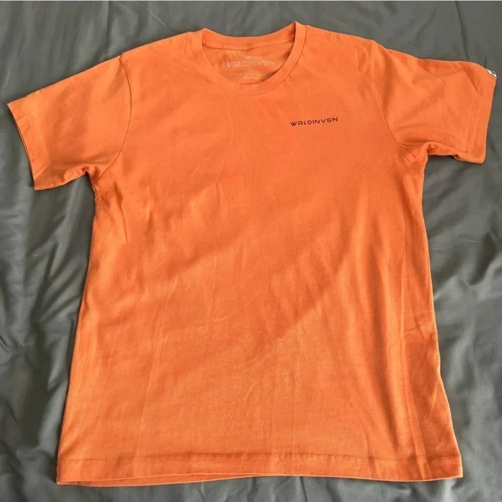 WRLDINVSN Men's Orange/Blue Graphic Logo T shirt size medium